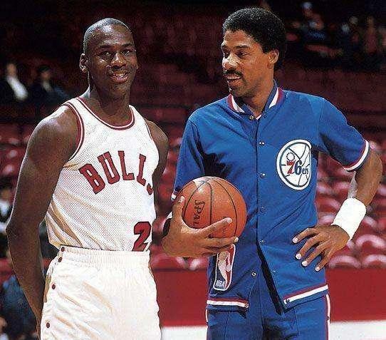 排在场边进 排在场边进